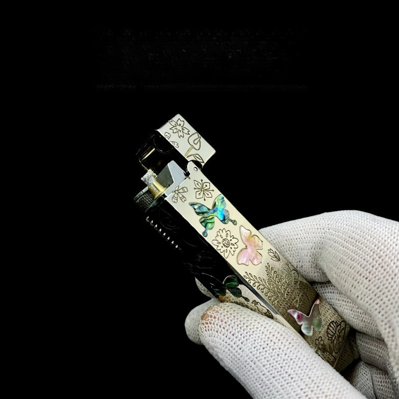 Unusual Brass Four sided Color - Vintage Collectible Lighters 评论和价格