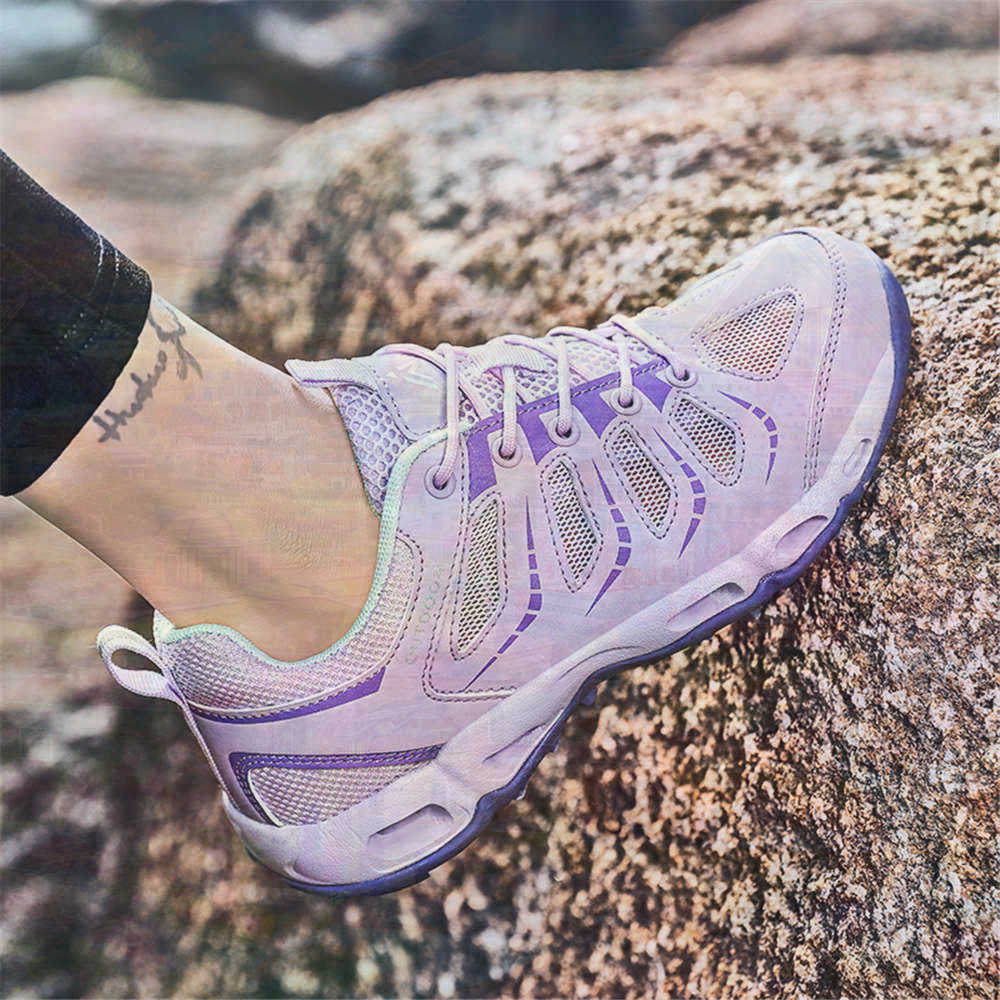 Sumer Round Tip Silver Sneaker - Best Vintage Collectible Items 评论和价格