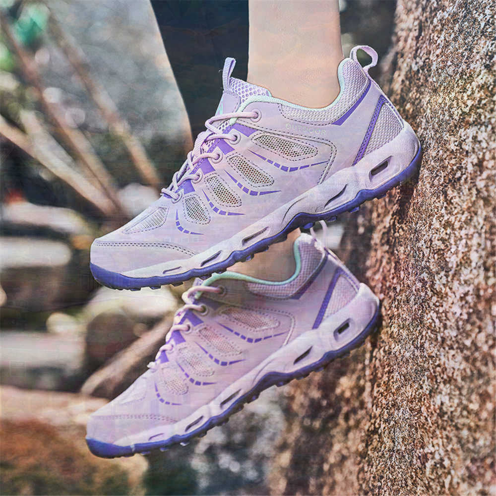 Sumer Round Tip Silver Sneaker - Best Vintage Collectible Items 评论和价格