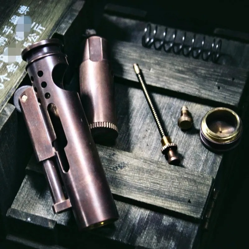 Unusual Alien Trench Handmade  - Vintage Collectible Lighters 评论和价格