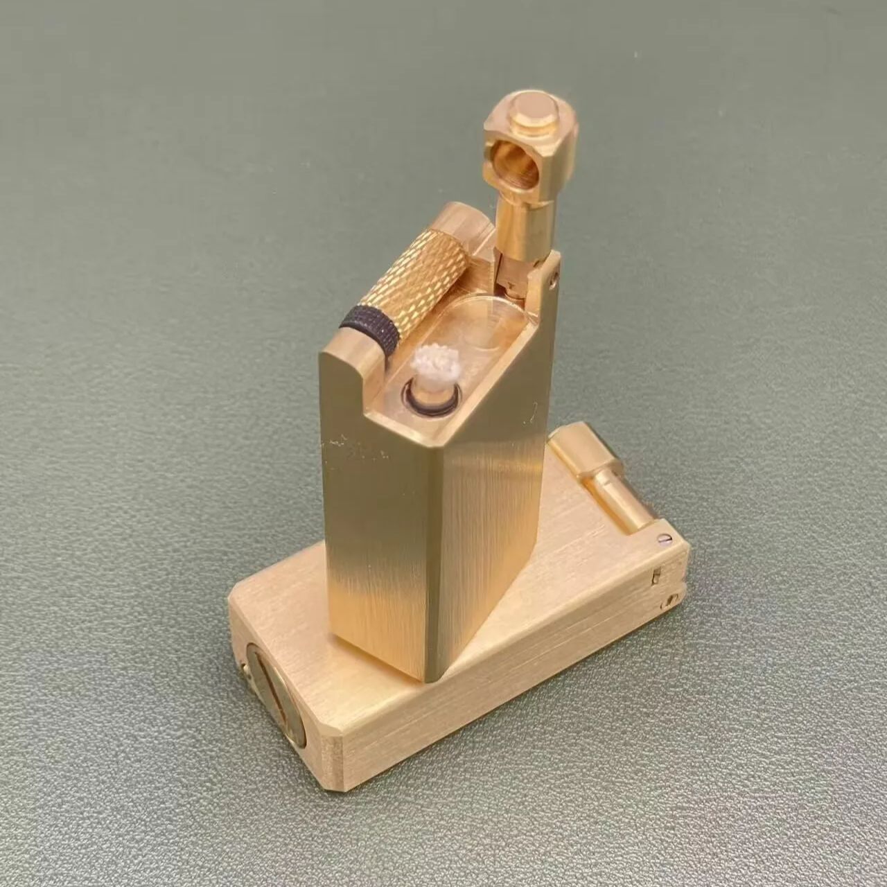 Vintage European Pipe Lighter, - Vintage Collectible Lighters 评论和价格